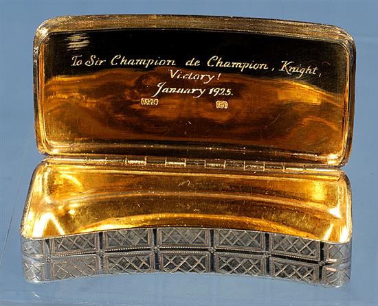 A George III silver gilt snuff box, Length 80mm. Weight: 2.5oz/80grms.